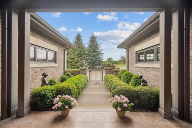 A Masterpiece of Architectural Excellence with Unrivaled - photo 8