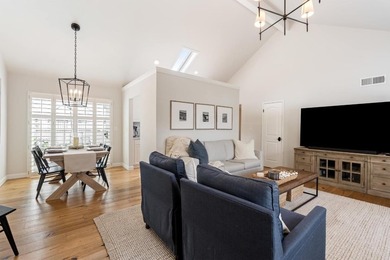 Explore the luxury and bespoke detail throughout this Carmel - photo 3