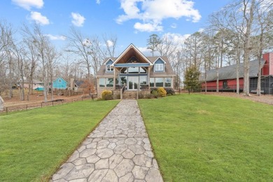 Lake Home For Sale in Eatonton, Georgia