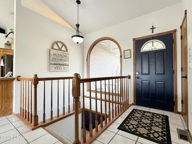 Stunning Lakefront Retreat - Fully Furnished & Nightly Rental - photo 5