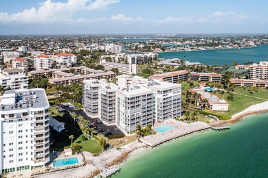Marco Island Area Condo For Sale in Marco Island Florida