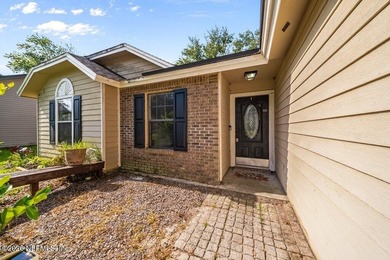 Welcome home to this charming 3-bedroom, 2-bath residence - photo 3