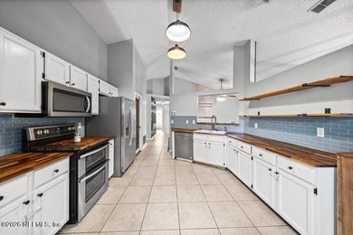 Welcome home to this charming 3-bedroom, 2-bath residence - photo 10