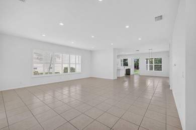 Highly sought-after, single-story *El Prado* model situated on a - photo 12