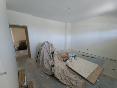 Great investment opportunity! This solid brick home in East Deer - photo 2