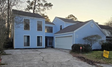 Beautiful, newly renovated 3 bed, 3 bath home with private - photo 13