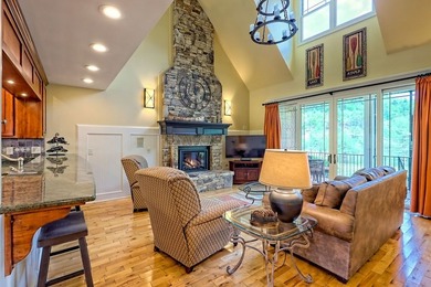 LAKEFRONT LIVING WITH DOCK SLIP!! Sellers are offering Buyer a - photo 14