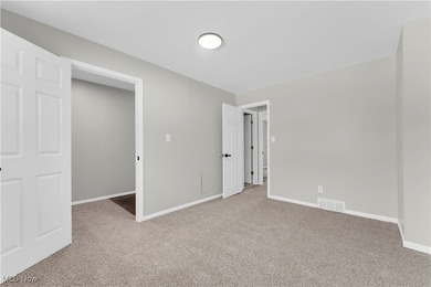 High-End, Move-In Ready Condo in a Highly Sought-After End Unit! - photo 14