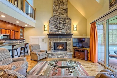 LAKEFRONT LIVING WITH DOCK SLIP!! Sellers are offering Buyer a - photo 15