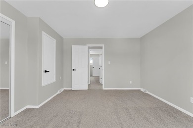 High-End, Move-In Ready Condo in a Highly Sought-After End Unit! - photo 16