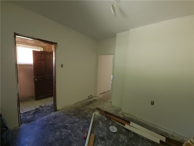 Great investment opportunity! This solid brick home in East Deer - photo 6