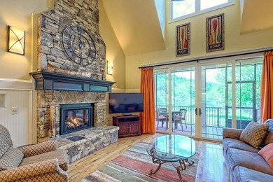 LAKEFRONT LIVING WITH DOCK SLIP!! Sellers are offering Buyer a - photo 19