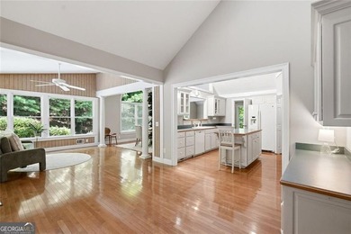 48hour kickout clause in place; home is under contract but still - photo 20
