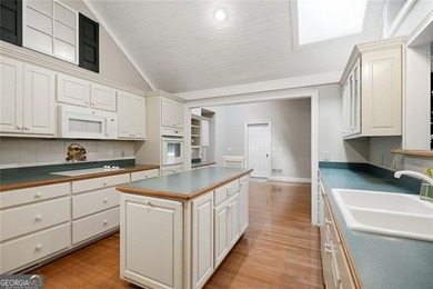 48hour kickout clause in place; home is under contract but still - photo 28