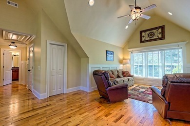 LAKEFRONT LIVING WITH DOCK SLIP!! Sellers are offering Buyer a - photo 52