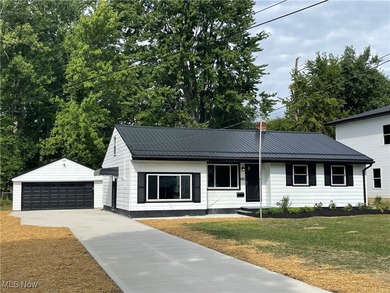 Lake Erie - Lake County Home Sale Pending in Eastlake Ohio