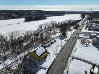 Tremendous commercial opportunity in a high-visibility location - photo 8