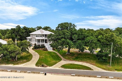 Welcome to one of Ocean Springs East Beach's most exceptional - photo 3