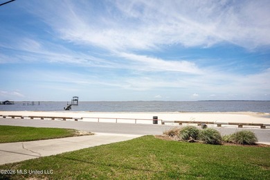 Welcome to one of Ocean Springs East Beach's most exceptional - photo 5