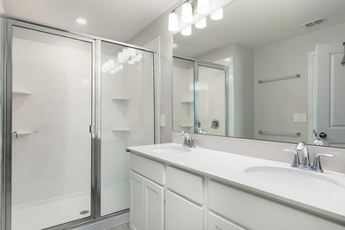 Gorgeous 4-bedroom, 3 full bath End-unit townhome in the gated - photo 16