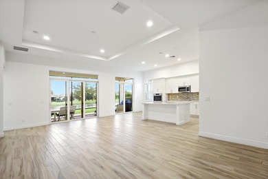 Welcome to both a home and community with endless luxury - photo 7