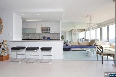 Welcome to your private retreat in the sky at Horizon House - photo 23