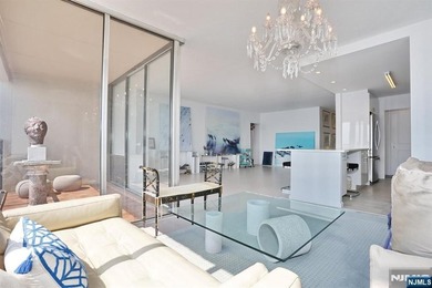 Welcome to your private retreat in the sky at Horizon House - photo 25