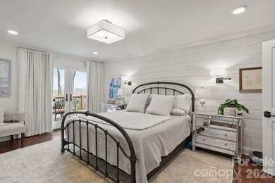 Exquisite Renovated Home on 1.3 Professionally Landscaped Acres - photo 26