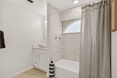 Brand New Roof ! Spanish Wells in sought after SUNTREE .This - photo 28