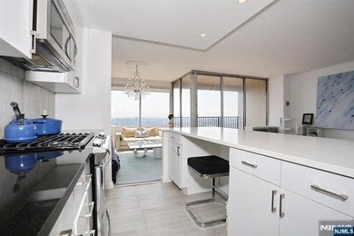 Welcome to your private retreat in the sky at Horizon House - photo 29