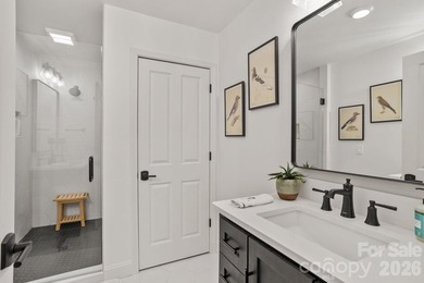 Exquisite Renovated Home on 1.3 Professionally Landscaped Acres - photo 32