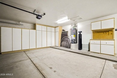 Freshly remodeled ,new baths, chef's kitchen, freshly painted & - photo 33