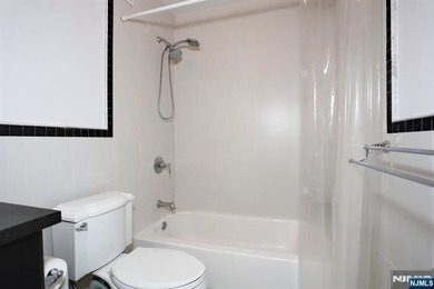 Welcome to your private retreat in the sky at Horizon House - photo 33