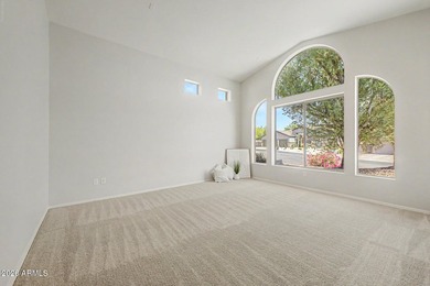 Freshly remodeled ,new baths, chef's kitchen, freshly painted & - photo 35