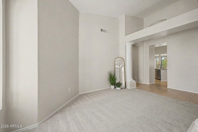 Freshly remodeled ,new baths, chef's kitchen, freshly painted & - photo 37