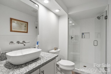 Exquisite Renovated Home on 1.3 Professionally Landscaped Acres - photo 39