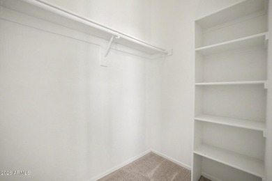 Freshly remodeled ,new baths, chef's kitchen, freshly painted & - photo 41