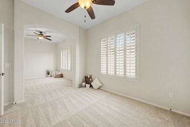 Freshly remodeled ,new baths, chef's kitchen, freshly painted & - photo 42