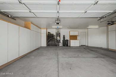 Freshly remodeled ,new baths, chef's kitchen, freshly painted & - photo 46