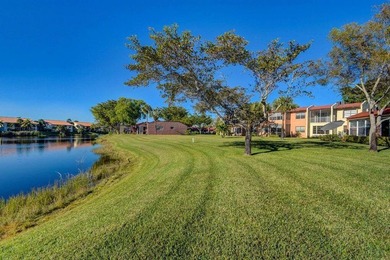 This beautifully renovated corner villa offers a perfect blend - photo 47