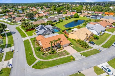 Step into this beautifully bright and spacious corner lot home - photo 4