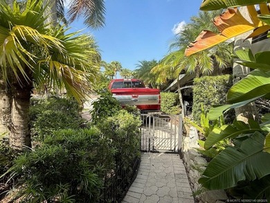 An Entertainer's Paradise - Truly One of a Kind! Welcome to a - photo 3