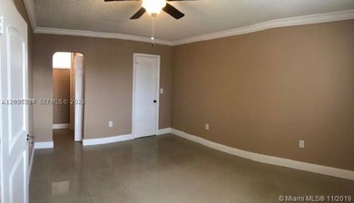 Beautiful 3rd floor unit with stunning canal views from the - photo 12