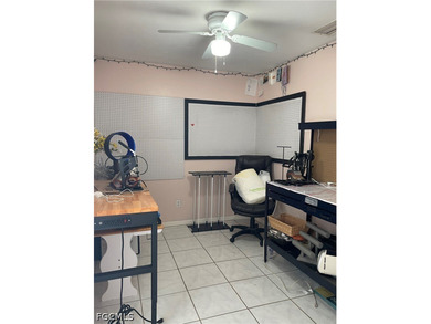 Great location in Fort Myers Shores. Close to Route 31 and - photo 13