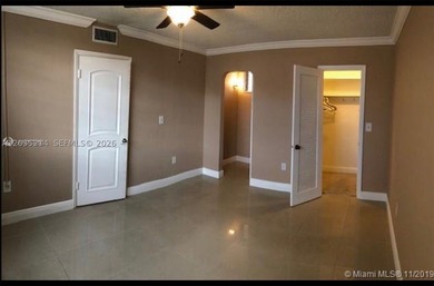 Beautiful 3rd floor unit with stunning canal views from the - photo 13