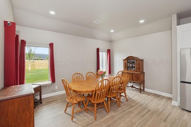 Welcome to this spectacular Silverpointe estate, perfectly - photo 14