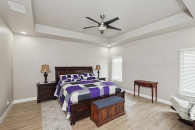 Welcome to this spectacular Silverpointe estate, perfectly - photo 16