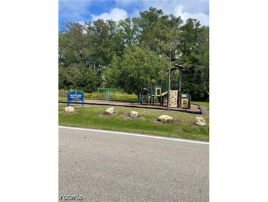 Great location in Fort Myers Shores. Close to Route 31 and - photo 19