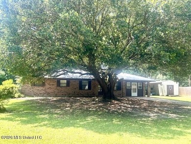 Check Out This Amazing Home Located In The Sought After - photo 2