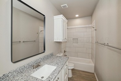 Welcome to this spectacular Silverpointe estate, perfectly - photo 29